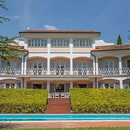 Bianca Villa